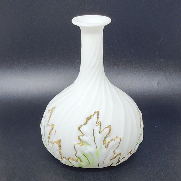 Dithridge & Co Satin Milk Glass Decanter Apothecary Bottle Twisted W Leaves VTG - Picture 7 of 9